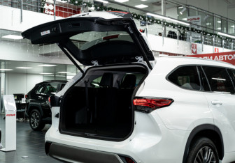 Новый Toyota Highlander 2026 (7 фото)