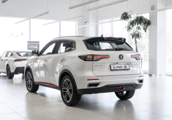 Новый Changan UNI-S 2025 (6 фото)