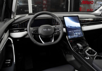 Новый Geely Atlas 2025 (15 фото)