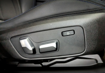 Подержанный автомобиль BMW X4 2020 года (26 фото)