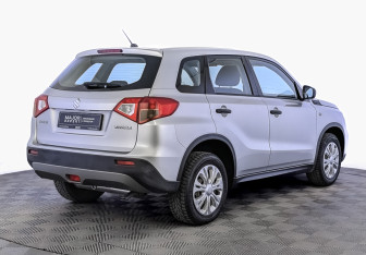 Подержанный автомобиль Suzuki Vitara 2016 года (5 фото)