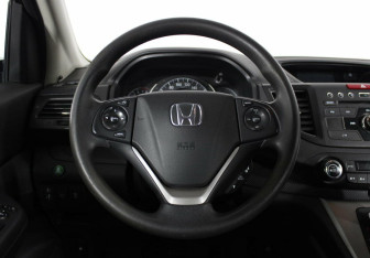 Подержанный автомобиль Honda CR-V 2012 года (8 фото)