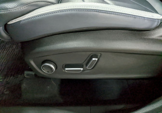 Подержанный автомобиль Geely Atlas 2024 года (15 фото)