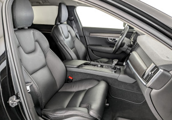 Подержанный автомобиль Volvo V90 Cross Country 2019 года (24 фото)