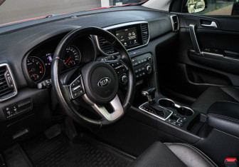 Подержанный автомобиль Kia Sportage 2019 года (13 фото)