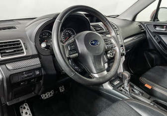 Подержанный автомобиль Subaru Forester Suv 2015 года (13 фото)