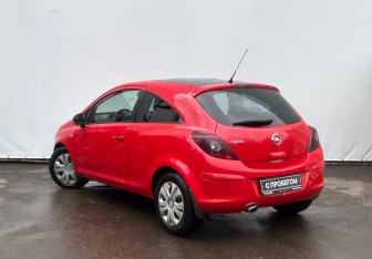 Подержанный автомобиль Opel Corsa 2012 года (6 фото)