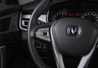 Подержанный автомобиль Changan CS35PLUS 2020 года (10 фото)