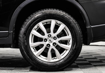 Подержанный автомобиль Nissan X-Trail 2019 года (7 фото)