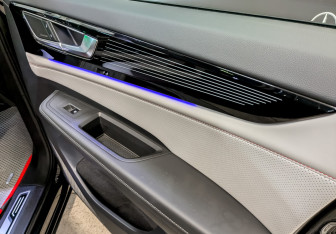 Подержанный автомобиль Volkswagen Teramont 2024 года (24 фото)
