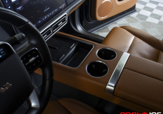 Подержанный автомобиль LiXiang L9 2023 года (15 фото)