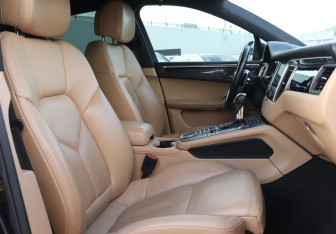 Подержанный автомобиль Porsche Macan 2016 года (16 фото)