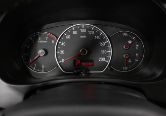 Подержанный автомобиль Suzuki SX4 Hatchback 2007 года (12 фото)