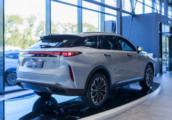 Новый Exeed RX 2025 (4 фото)