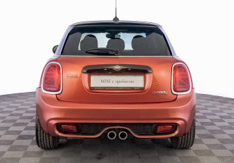 Подержанный автомобиль MINI Hatch 2020 года (6 фото)