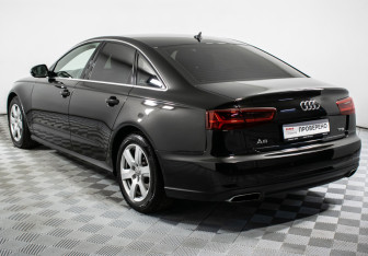 Подержанный автомобиль Audi A6 Sedan 2015 года (7 фото)