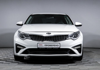 Подержанный автомобиль Kia Optima Sedan 2019 года (2 фото)