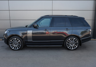Подержанный автомобиль Land Rover Range Rover 2019 года (7 фото)