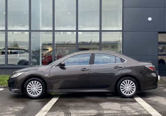 Подержанный автомобиль Mazda 6 Sedan 2010 года (8 фото)