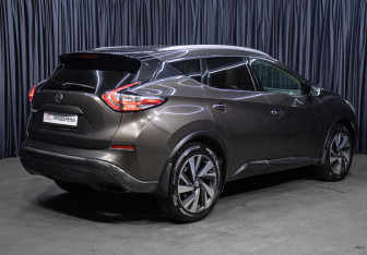 Подержанный автомобиль Nissan Murano Suv 2019 года (5 фото)
