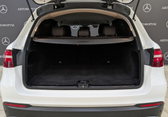 Подержанный автомобиль Mercedes-Benz GLC Coupe 2017 года (10 фото)