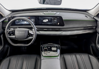 Подержанный автомобиль Exeed RX 2023 года (14 фото)