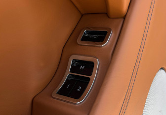 Подержанный автомобиль Bentley Bentayga 2023 года (22 фото)