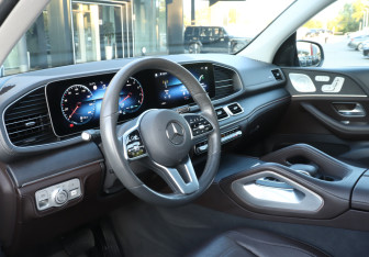 Подержанный автомобиль Mercedes-Benz GLE 2019 года (14 фото)