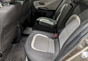 Подержанный автомобиль Kia Ceed Hatchback 2015 года (15 фото)