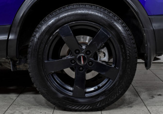 Подержанный автомобиль Nissan Qashqai 2018 года (10 фото)