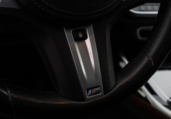 Подержанный автомобиль BMW X7 2020 года (33 фото)