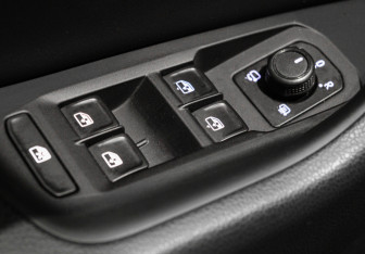 Подержанный автомобиль Volkswagen Arteon 2018 года (15 фото)