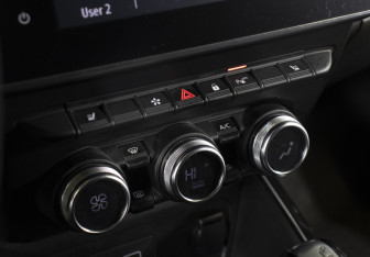 Подержанный автомобиль Renault Arkana 2020 года (17 фото)