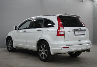 Подержанный автомобиль Honda CR-V 2012 года (7 фото)
