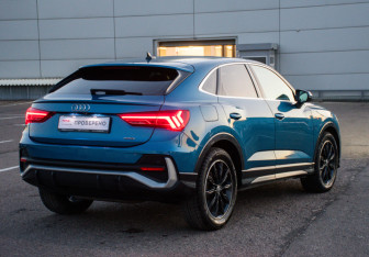 Подержанный автомобиль Audi Q3 Sportback 2020 года (5 фото)