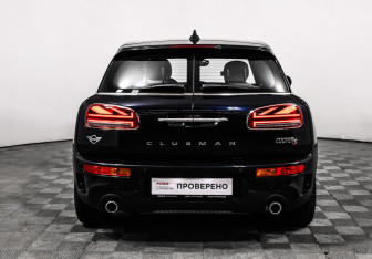 Подержанный автомобиль MINI Clubman Wagon 2020 года (6 фото)