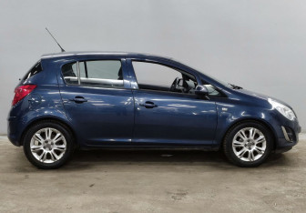 Подержанный автомобиль Opel Corsa 2011 года (4 фото)