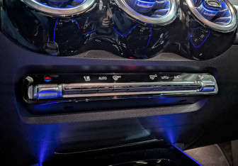 Подержанный автомобиль Mercedes-Benz GLB 2021 года (21 фото)