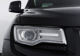 Подержанный автомобиль Jeep Grand Cherokee 2014 года (21 фото)