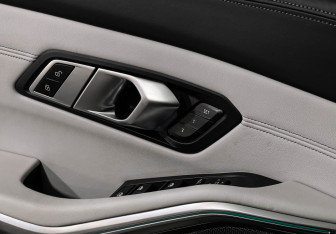 Подержанный автомобиль BMW M3 Sedan 2021 года (19 фото)