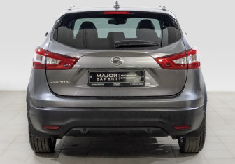 Подержанный автомобиль Nissan Qashqai 2018 года (6 фото)