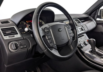 Подержанный автомобиль Land Rover Range Rover Sport 2013 года (14 фото)