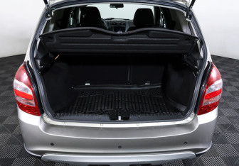 Подержанный автомобиль LADA (ВАЗ) Granta Wagon 2022 года (10 фото)