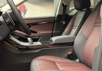 Новый Land Rover Range Rover Evoque 2025 (10 фото)