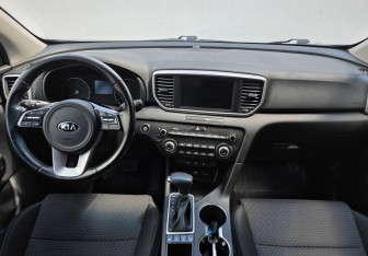 Подержанный автомобиль Kia Sportage 2020 года (11 фото)