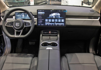 Новый Evolute i-SPACE 2025 (7 фото)