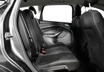 Подержанный автомобиль Ford Kuga 2017 года (11 фото)