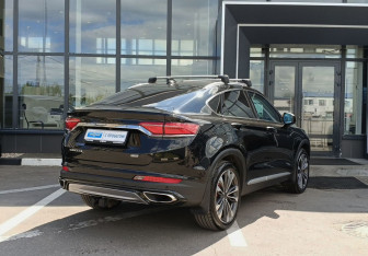 Подержанный автомобиль Geely Tugella 2022 года (5 фото)