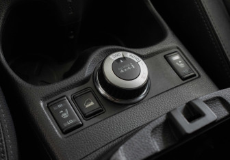 Подержанный автомобиль Nissan X-Trail 2016 года (14 фото)