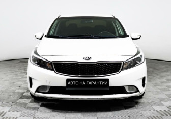 Подержанный автомобиль Kia Cerato Sedan 2017 года (2 фото)